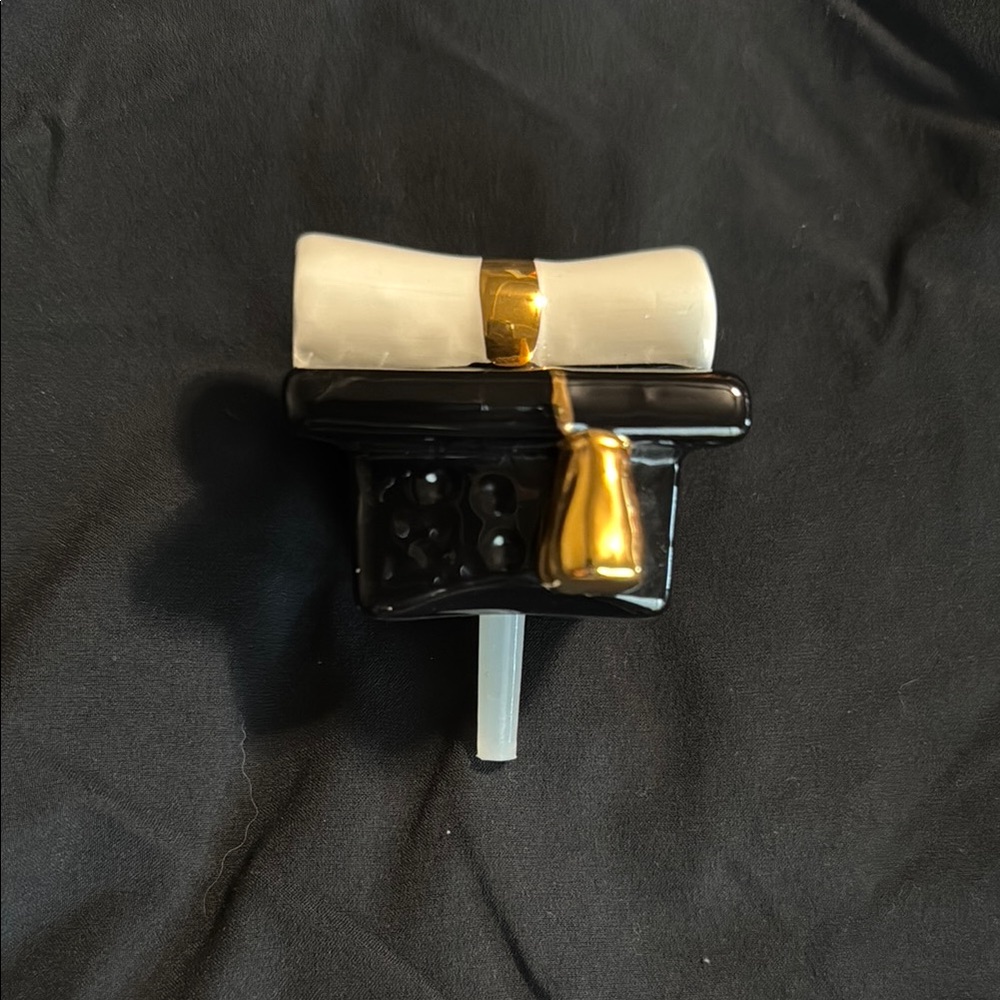 Nora Fleming Mini Elegant Black and Gold A64 Graduation Cap